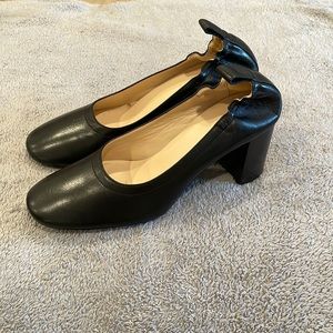Everlane Black Pumps - Sz 7 - NWOT
